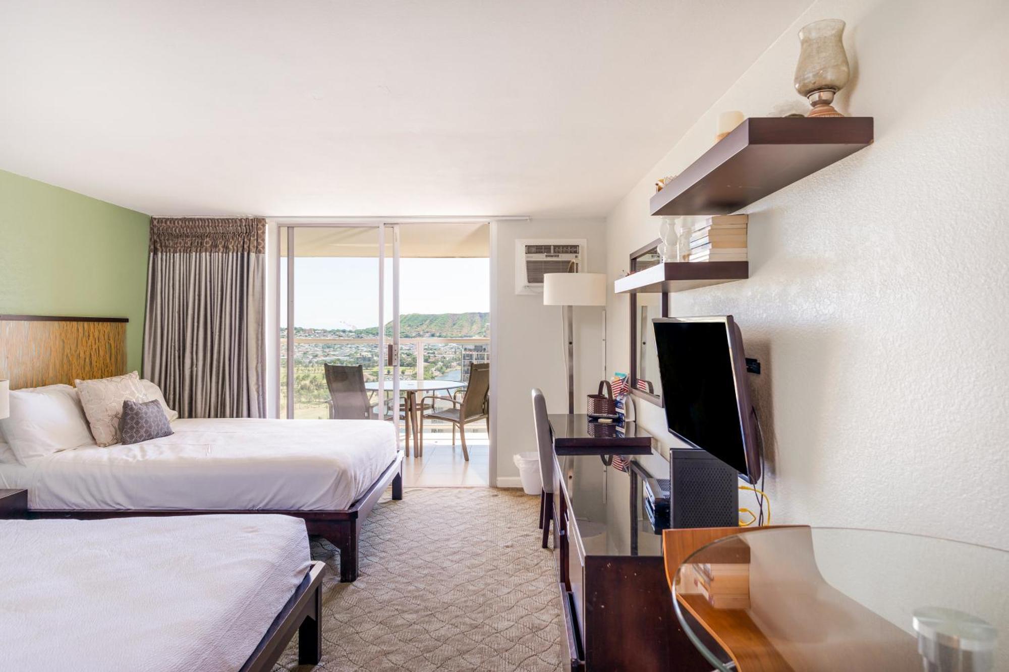 Island Colony Suites ホノルル 部屋 写真